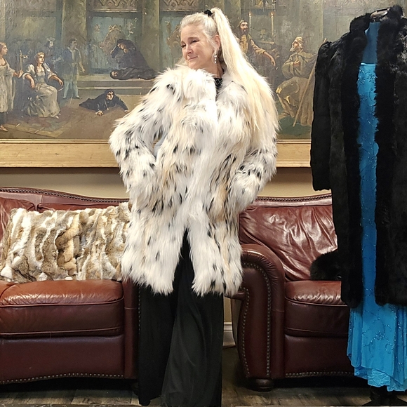 Elegant Spotted Fox Fur Coat NWT - Picture 4 of 16